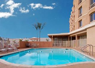 Hotel Comfort Inn & Suites