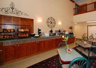Hotel Comfort Inn & Suites