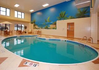 Hotel Comfort Inn & Suites