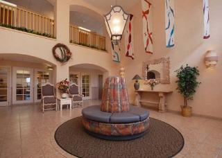Hotel Comfort Inn & Suites