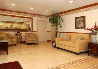 Hotel Comfort Inn & Suites