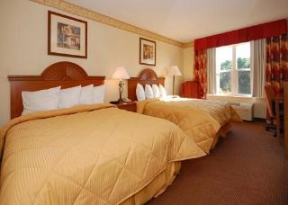 Hotel Comfort Inn & Suites