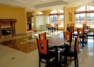 Hotel Comfort Inn & Suites