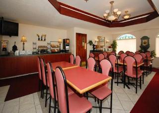 Hotel Comfort Inn & Suites