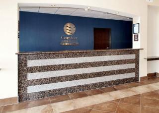 Hotel Comfort Inn & Suites