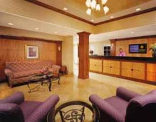 Hotel Comfort Inn & Suites Circle Seaworld Area