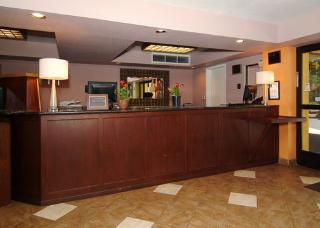 Hotel Comfort Inn & Suites Near Folsom Lake
