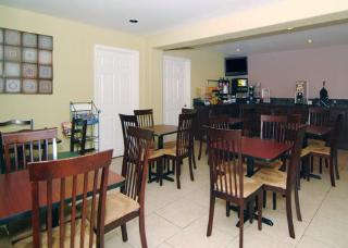 Hotel Comfort Inn & Suites Near Folsom Lake