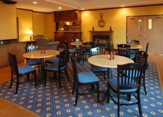 Hotel Comfort Inn & Suites Near Lake Lanier