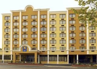 Hotel Comfort Inn & Suites Near Union Station