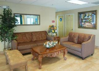 Hotel Comfort Inn & Suites Near Universal Studios