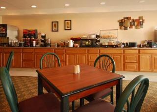 Hotel Comfort Inn & Suites North
