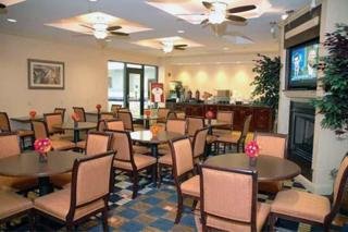 Hotel Comfort Suites