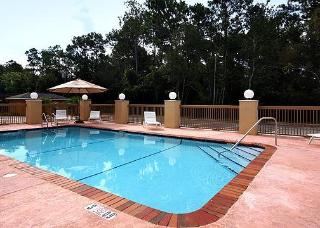 Hotel Comfort Suites