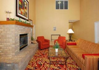 Hotel Comfort Suites