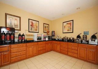 Hotel Comfort Suites