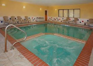 Hotel Comfort Suites