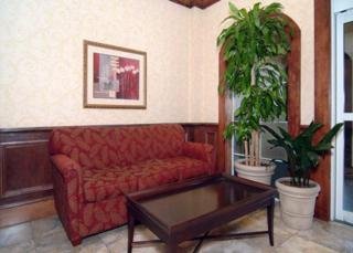 Hotel Comfort Suites