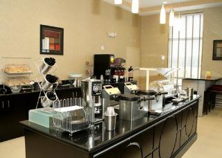 Hotel Comfort Suites