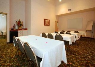 Hotel Comfort Suites