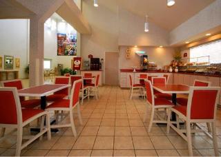 Hotel Comfort Suites
