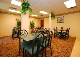 Hotel Comfort Suites