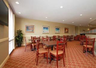 Hotel Comfort Suites