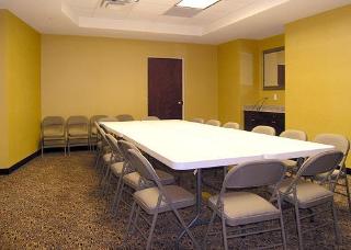 Hotel Comfort Suites