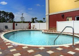 Hotel Comfort Suites