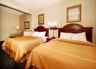 Hotel Comfort Suites