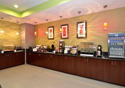 Hotel Comfort Suites