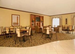 Hotel Comfort Suites