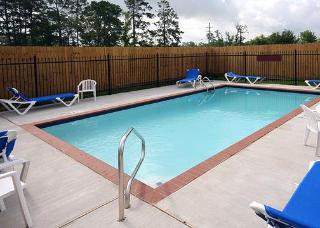 Hotel Comfort Suites
