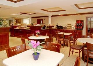 Hotel Comfort Suites