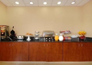 Hotel Comfort Suites