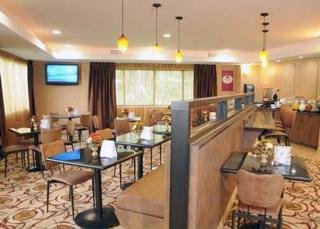 Hotel Comfort Suites