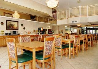 Hotel Comfort Suites