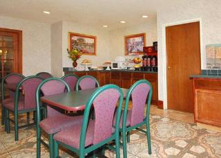 Hotel Comfort Suites