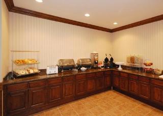 Hotel Comfort Suites