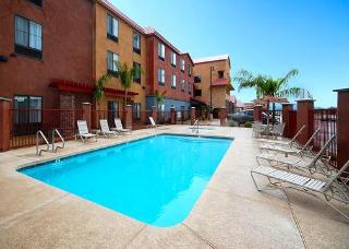 Hotel Comfort Suites