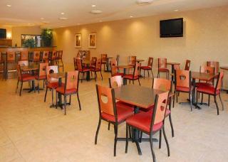 Hotel Comfort Suites
