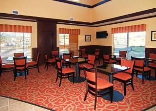 Hotel Comfort Suites