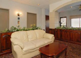 Hotel Comfort Suites