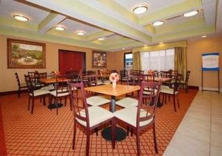 Hotel Comfort Suites