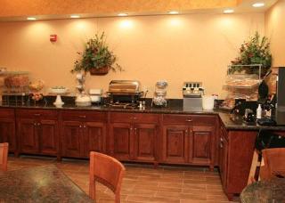 Hotel Comfort Suites