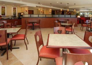 Hotel Comfort Suites