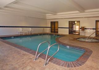 Hotel Comfort Suites