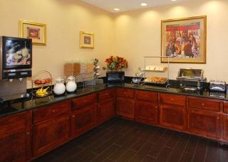 Hotel Comfort Suites