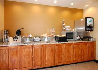 Hotel Comfort Suites