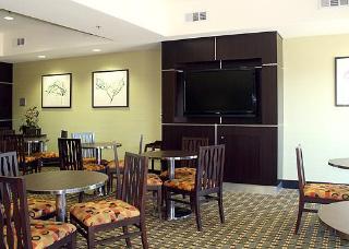 Hotel Comfort Suites